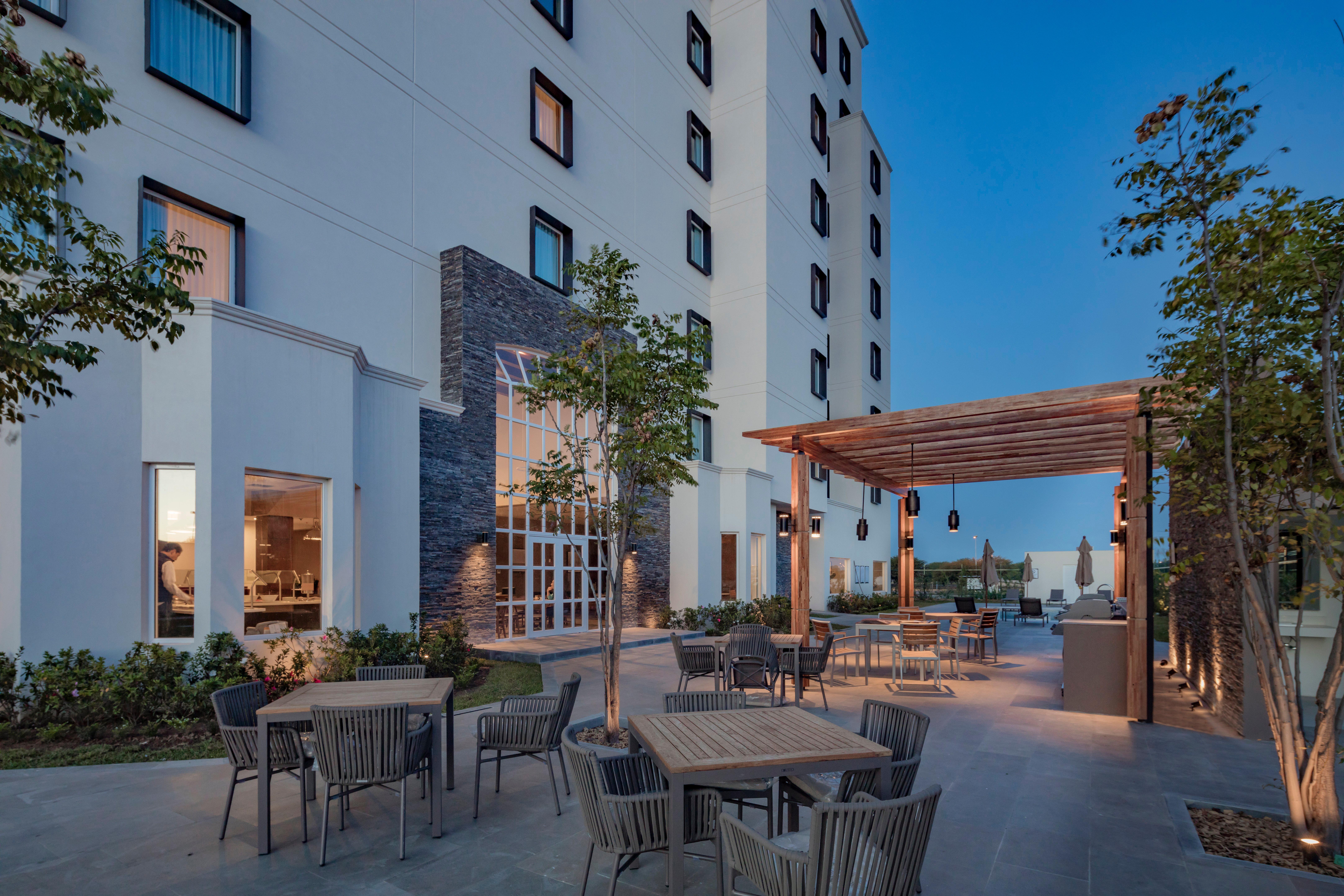 Staybridge Suites - Saltillo By Ihg 외부 사진